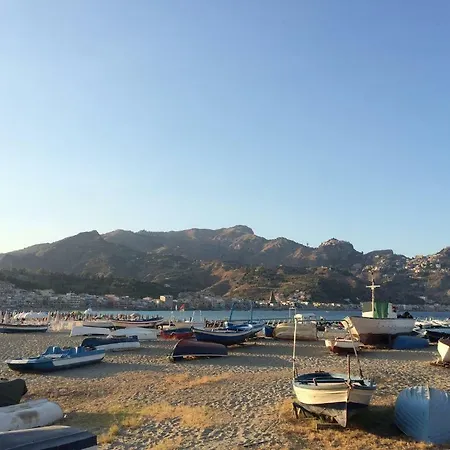 Il Vicoletto Tatil Evi Giardini Naxos